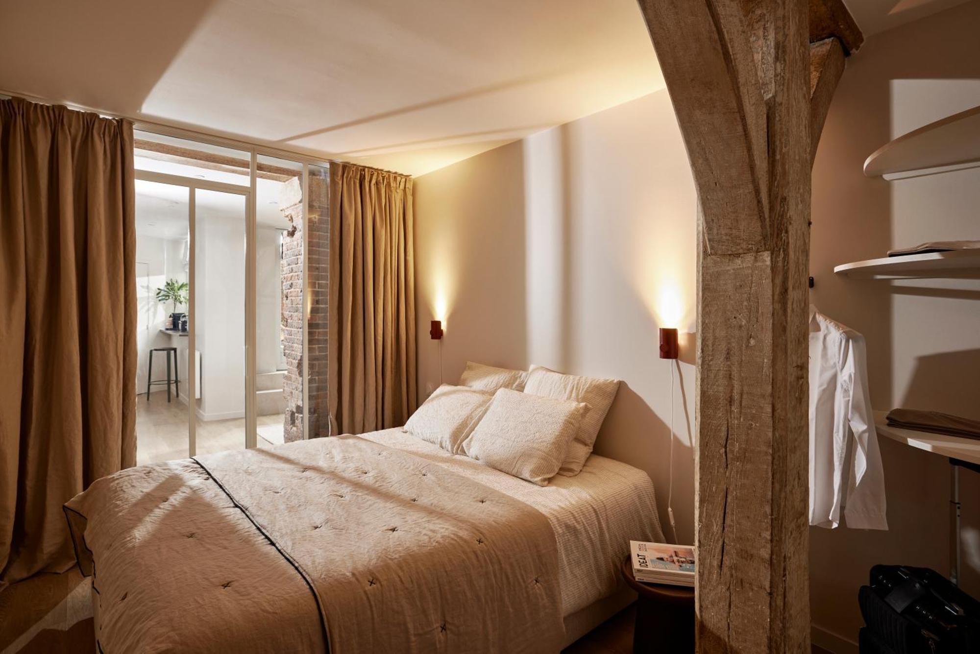 Stylish 2br & 2ba With Private Terrace Appartement Parijs